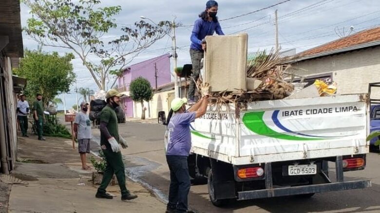 Apesar da situação controlada em Ibaté, as orientações para eliminar criadouros do aedes aegypti continuam - Crédito: Divulgação