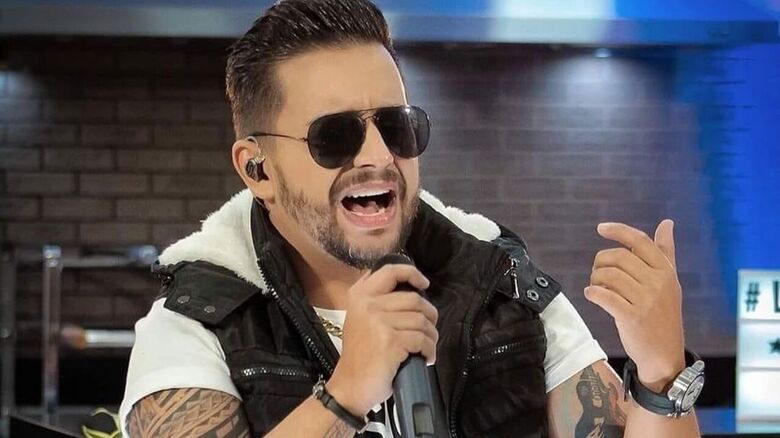 Qual cantor sertanejo que está com câncer na garganta?