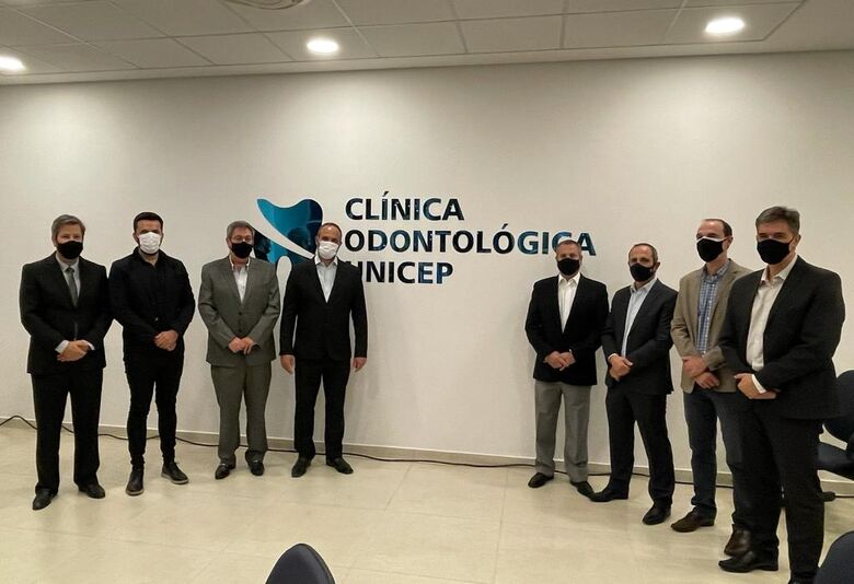Rodson representa a Câmara Municipal na inauguração da Clínica de Odontologia da Unicep - Crédito: Divulgação