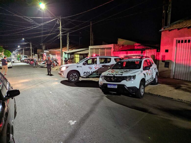 Presidiário é morto a tiros na frente do filho no Cidade Aracy - Crédito: Maycon Maximino