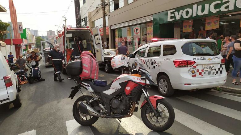 Motociclista sofre acidente no Centro - Crédito: Maycon Maximino