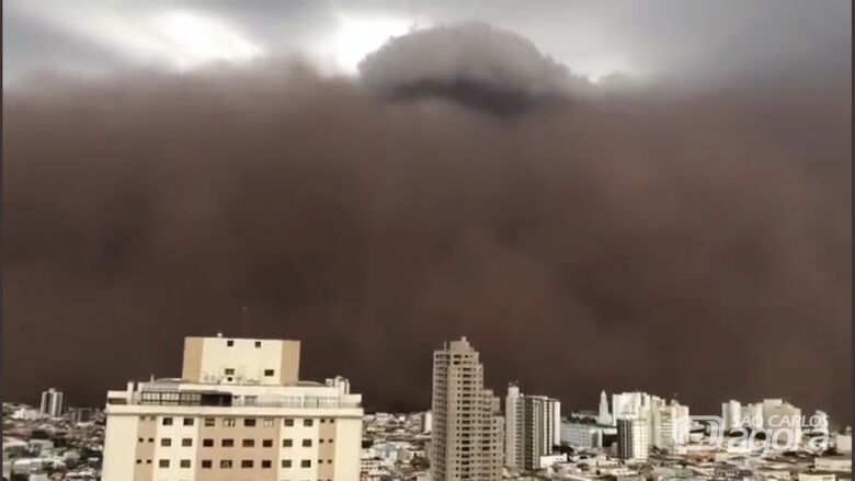 Tempestade de areia atinge cidades da região - Crédito: divulgação