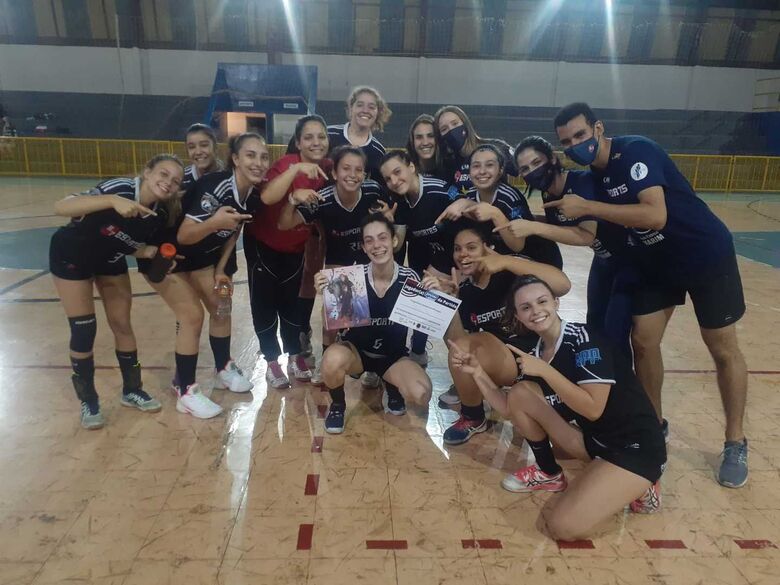 Equipe são-carlense conquistou uma vitória em dois compromissos pela Copa Derla - Crédito: Divulgação