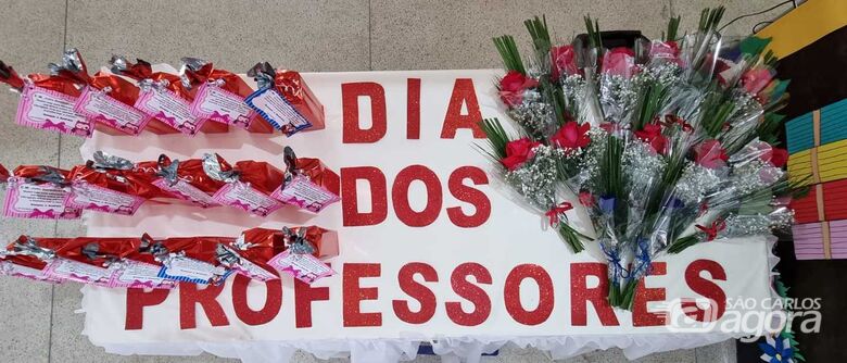 Escola comemora o Dia do Professor com homenagem aos docentes - Crédito: Divulgação