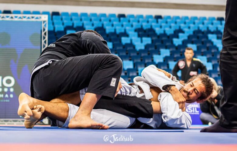 Montanha durante uma de suas competições: meta é buscar o ouro no Mundial de Jiu-Jitsu - Crédito: Divulgação