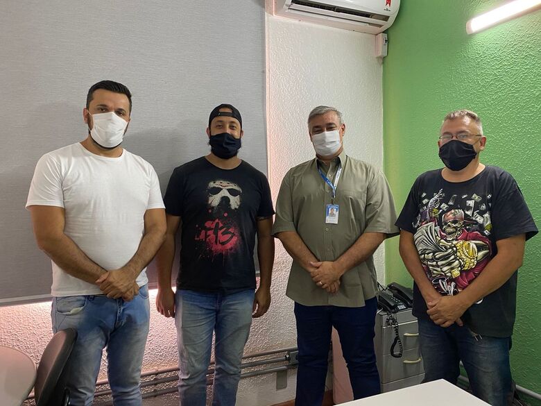 Rodson e síndicos durante reunião na Secretaria de Transporte e Trânsito - Crédito: Divulgação