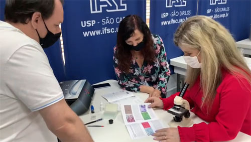 Silvana Copceski durante visita a USP: constatando in loco atividades realizadas em prol de Sao Carlos - Crédito: Divulgação