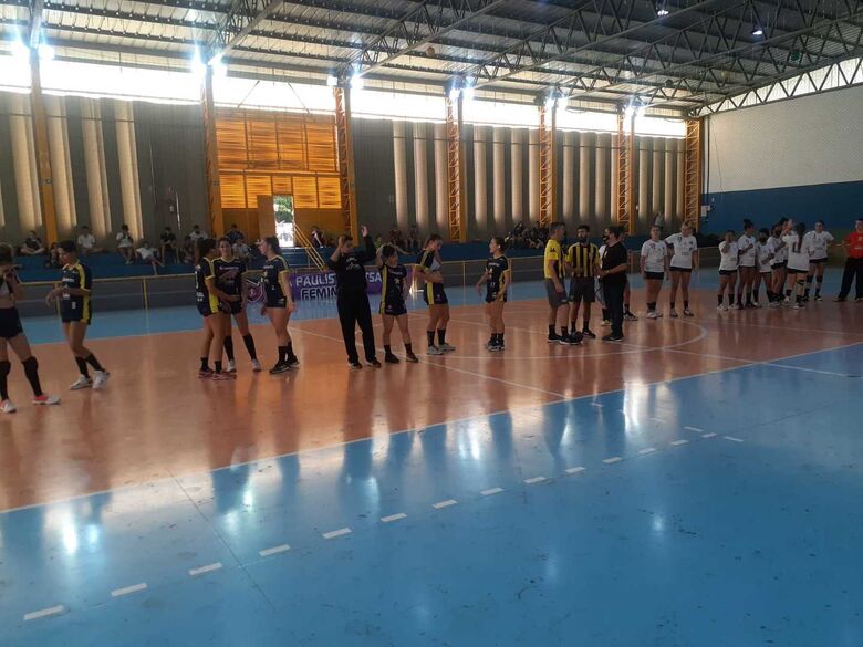 H7 Esportes/La Salle e Santos encerram a temporada de jogos oficiais de handebol feminino em São Carlos - Crédito: Marcos Escrivani