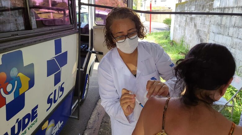 Antecipação vale para quem tomou as duas doses de AstraZeneca, Coronavac e Pfizer, com qualquer idade - Crédito: Divulgação