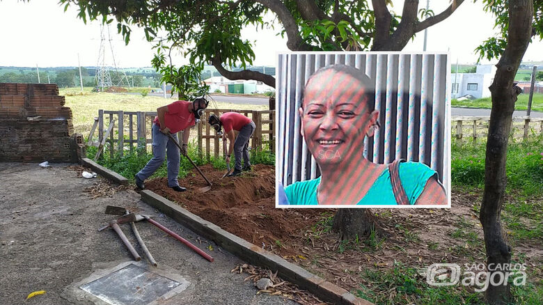 Corpo de mulher encontrado enterrado em quintal é identificado pela DIG - Crédito: Maycon Maximino
