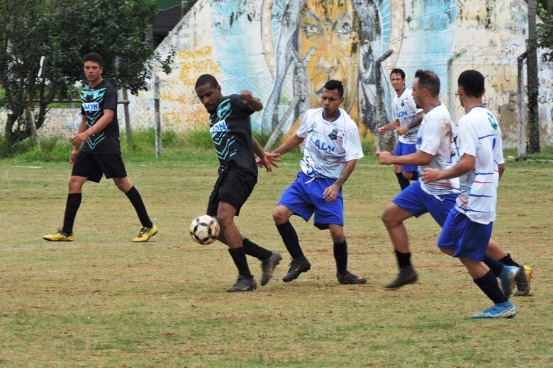Campeonato movimenta cinco praças esportivas no final de semana - Crédito: Gustavo Curvelo