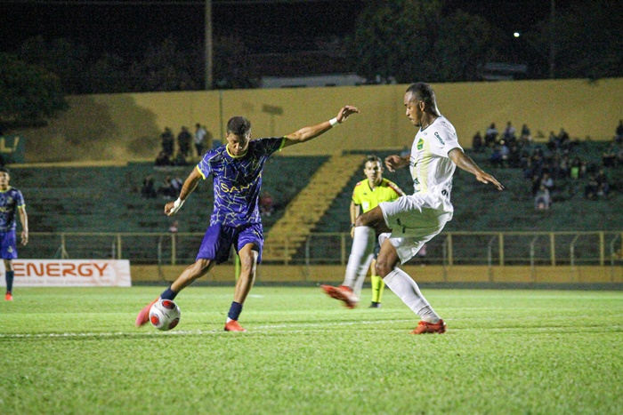 São Carlos fez uma partida irreconhecível e foi goleado pelo XV por 5 a 0 - Crédito: Brendow Felipe/São Carlos FC