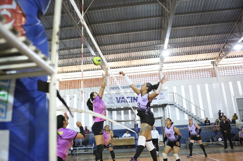 Redenção e Golden Team realizaram uma partida bem disputada no Santa Felícia - Crédito: Zé_Photografy