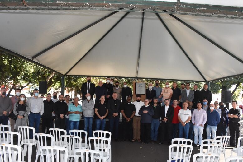 Prefeitura inaugura a praça Dom Joviano de Lima Júnior - Crédito: Divulgação