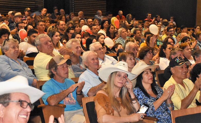 Domingo tem a final do Festival Pardinho no Teatro Municipal - Crédito: Divulgação