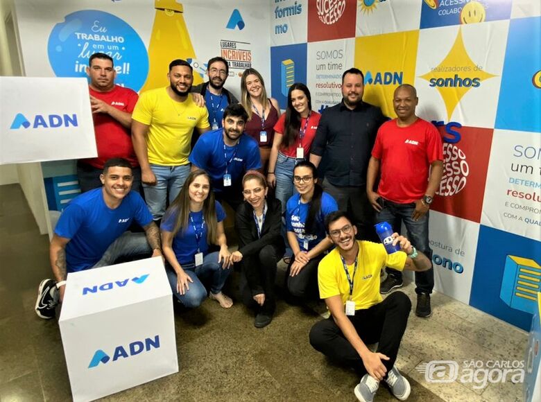 Pesquisa avaliou a experiência dos funcionários em seu ambiente de trabalho e na relação com seus  líderes e colegas. (Foto: divulgação - parte da equipe ADN) - 