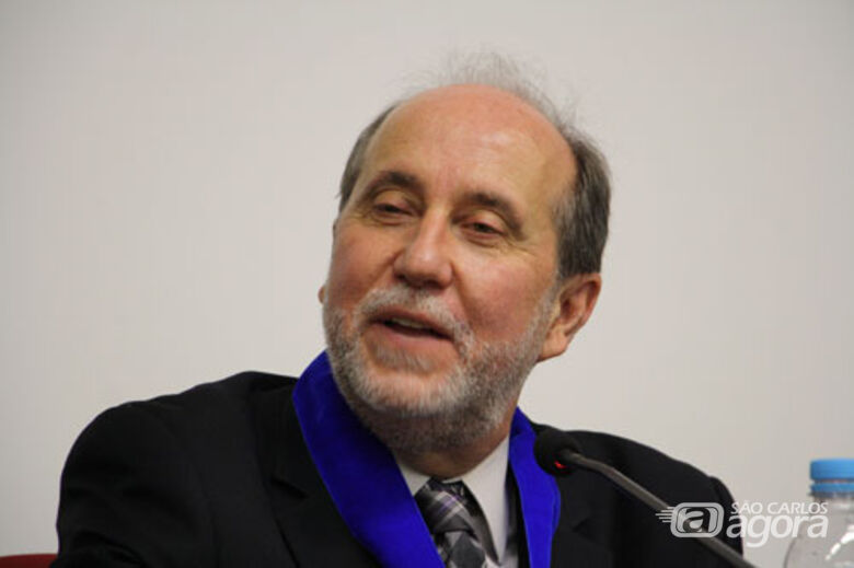 Onuchic foi agraciado pela Congregação do IFSC/USP em 12 de abril de 2019, com a outorga da Medalha de Honra - Crédito: Divulgação