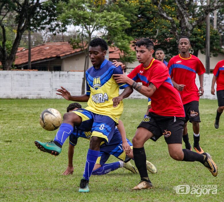 Rodada da Copa São Carlos promete movimentar o futebol amador neste domingo - Crédito: Lourival Izaque