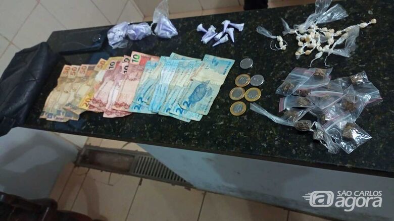 Jovem é preso por tráfico de drogas no Jardim Hikare - Crédito: Maycon Maximino