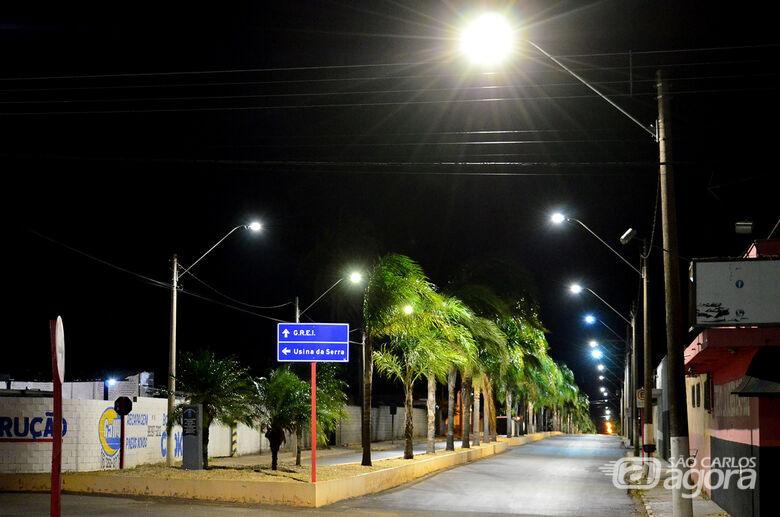 Prefeitura de Ibaté dá sequência à substituição de lâmpadas comuns por LED - Crédito: Divulgação