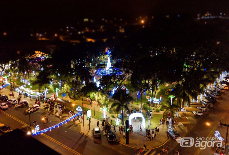 Sábado (26) tem início programação do "Natal Luzes e Sons Ibaté 2022" -