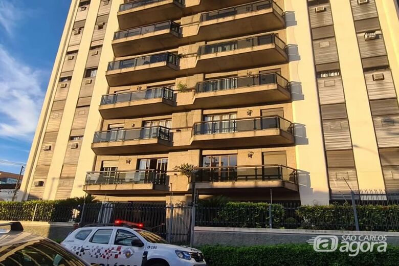 Criança morre após cair do 10º andar de um prédio em cidade da região - Crédito: Rápido no Ar