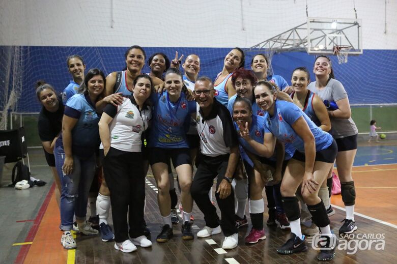 Jogadoras do Objetivo/Smec comemoram vaga para a final da Copa AVS/Smec - Crédito: Zé_Photografic