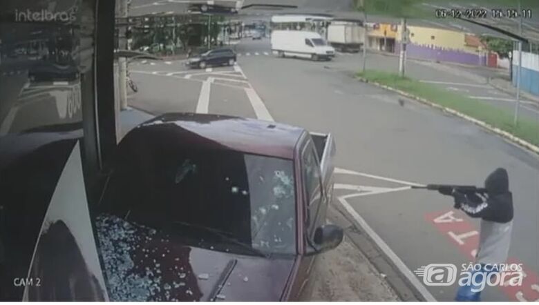 Vídeo: homem é fuzilado em cidade da região - Crédito: Reprodução