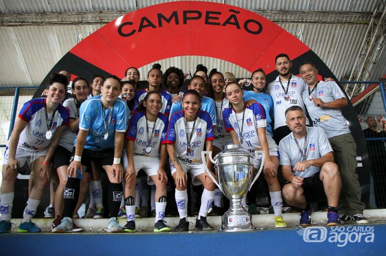 Equipe são-carlense comemora a conquista na Liga Paulista: vice-campeão de 2022 - Crédito: Amauri Kaijo