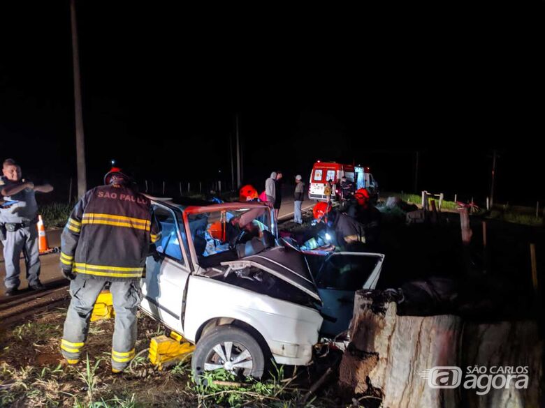 Acidente deixa três pessoas gravemente feridas na estrada que liga Água Vermelha a Santa Eudoxia - Crédito: Maycon Maximino