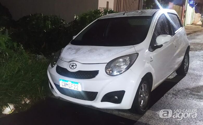 GM recupera dois carros no bairro Cidade Aracy; um era furtado e o outro roubado - Crédito: Divulgação/GCM