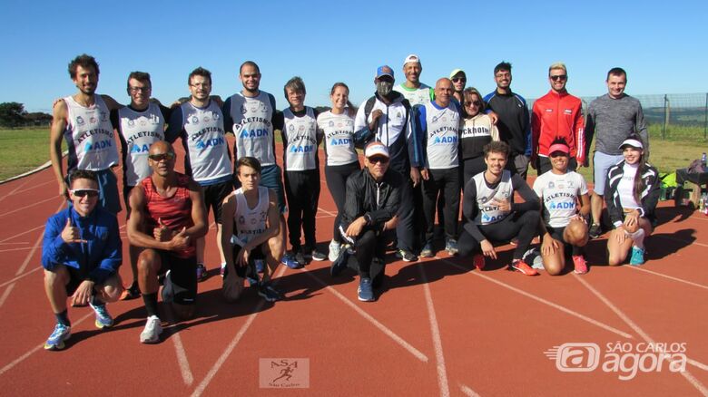 Time são-carlense que estará presente na Meia Maratona: perspectiva de bons resultados - Crédito: Divulgação