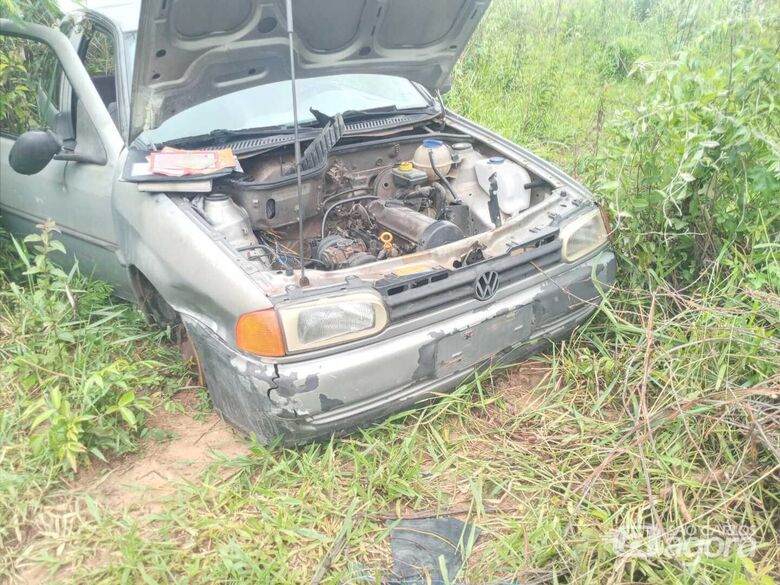 Gol furtado é encontrado completamente depenado no Cidade Aracy - Crédito: arquivo pessoal