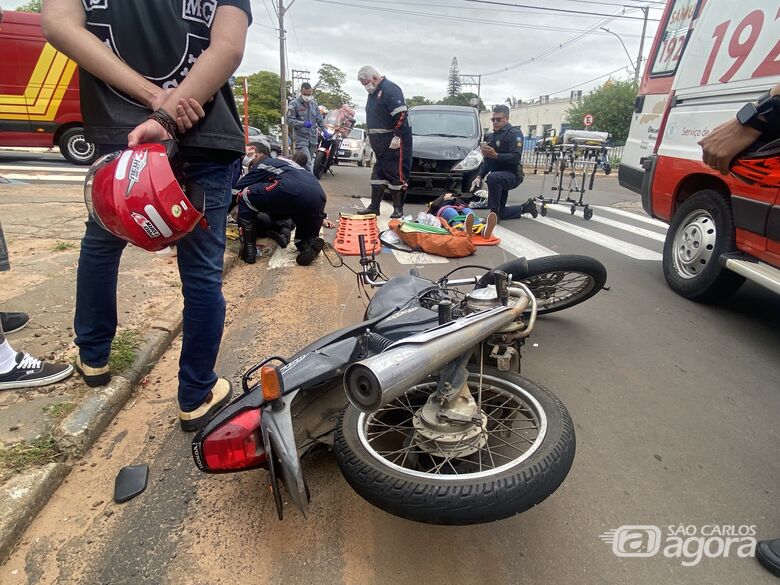 Grave acidente deixa casal ferido no Centro - Crédito: Márcio David