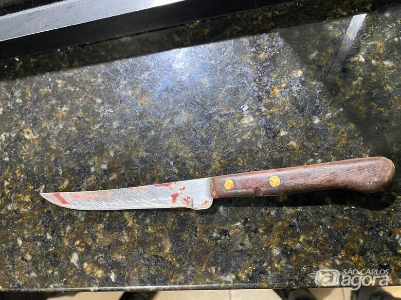 Homem tenta matar irmão a facada no Jardim Medeiros - Crédito: Maycon Maximino