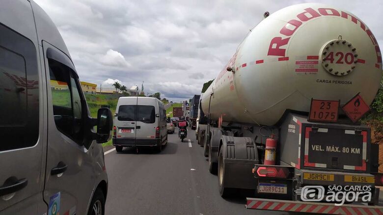 Congestionamento na Washington Luís provocado por obra - Crédito: Maycon Maximino