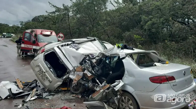 Carro envolvido em colisão que matou comerciante também era ocupado por família de São Carlos - Crédito: Reprodução/Sputnik Voz do Povo