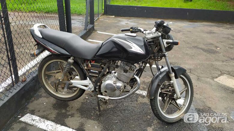 Moto foi recolhida ao pátio municipal - Crédito: Maycon Maximino