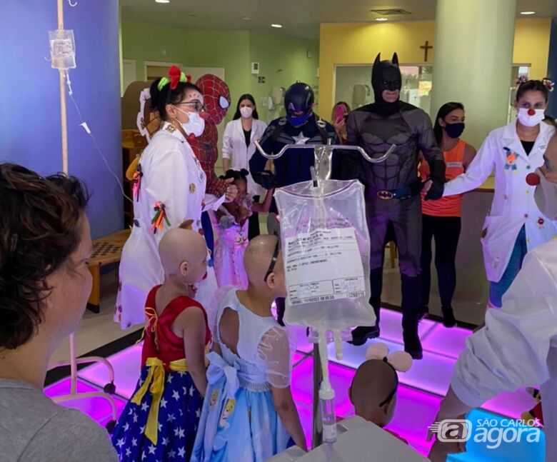 Pediatria de Jaú terá carnaval com Batman e Super Heróis -