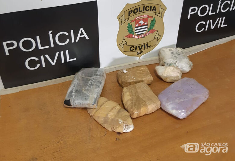 Polícia Civil de Ibaté apreende grande quantidade de cocaína na área rural - Crédito: Maycon Maximino