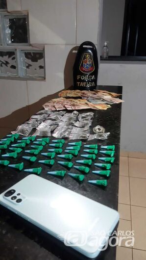 Força Tática encontra drogas em residência e morador é detido -