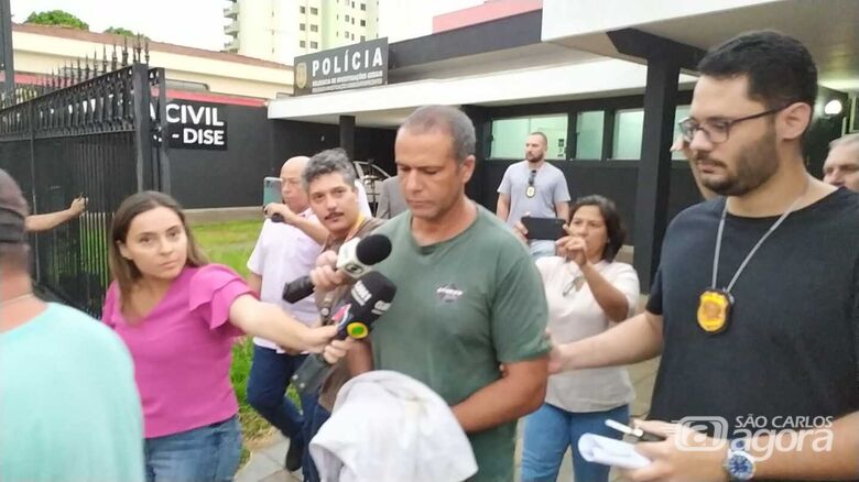 Crime da retroescavadeira: assassino é levado para o Centro de Triagem - Crédito: Maycon Maximino