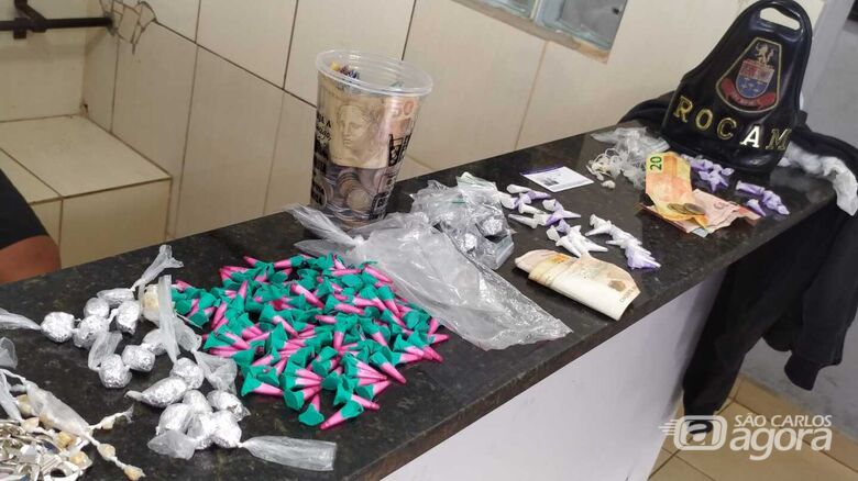 Operação da PM apreende drogas no CDHU - Crédito: Maycon Maximino