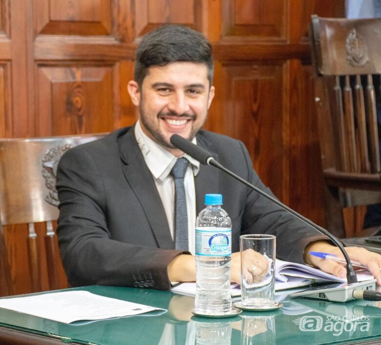 Aprovada lei do vereador Bruno Zancheta que propõe educação financeira nas escolas -