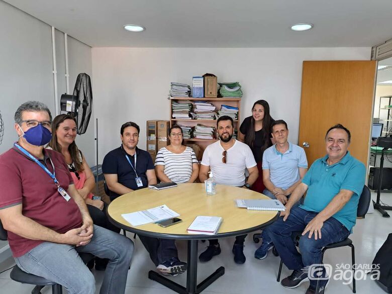 Rodson se reúne com secretários para tratar sobre construção de casas populares -