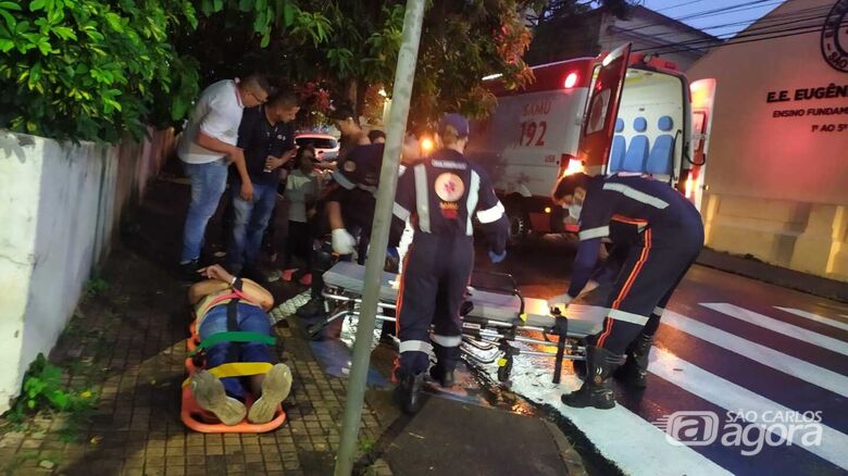 Motociclista fica ferido após colisão no Centro - Crédito: Maycon Maximino