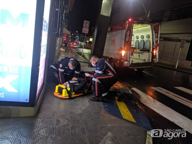 Ciclista de 17 anos fica ferido após colisão no Centro - Crédito: Maycon Maximino