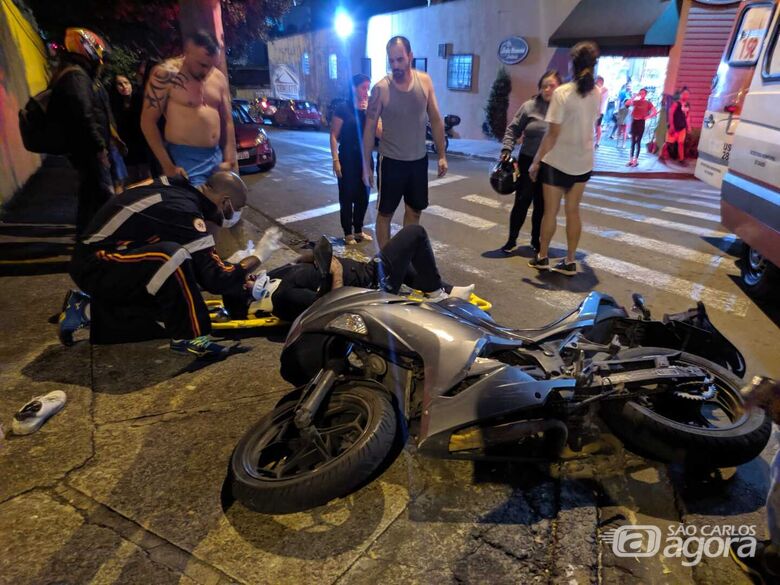 Acidente deixa motociclista ferido no bairro Santa Paula - Crédito: Maycon Maximino