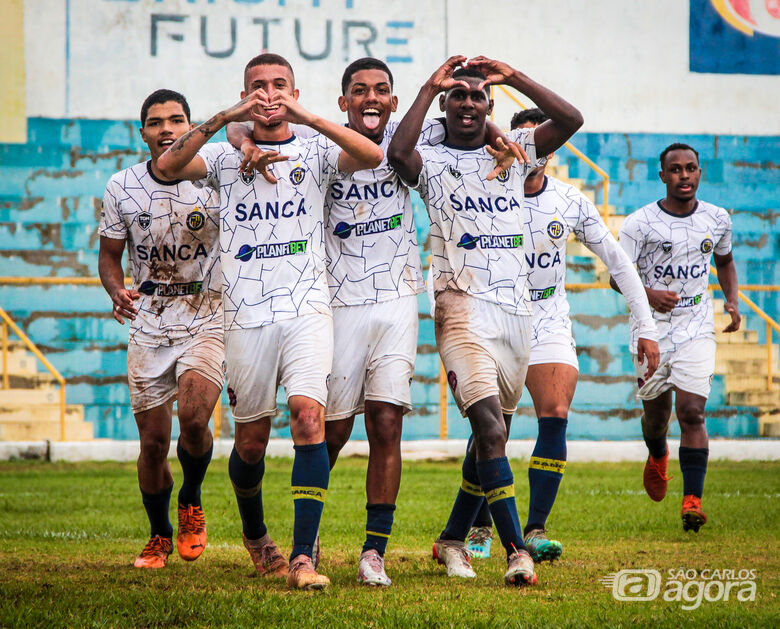 Equipe são-carlense fez bonito na estreia do sub20: sem dó, nem piedade - Crédito: Lourival Izaque