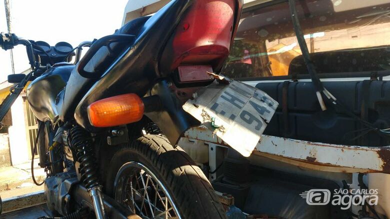 Moto estava em estado de abandono na Vila Pureza - Crédito: Maycon Maximino